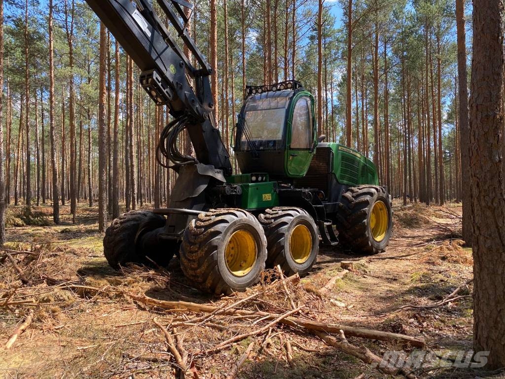 John Deere 1170 E IT 4 Harvesters