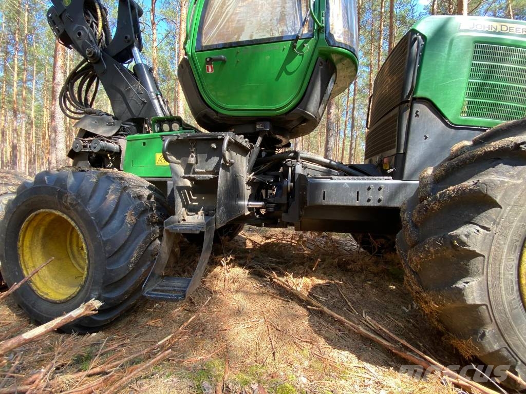John Deere 1170 E IT 4 Harvesters