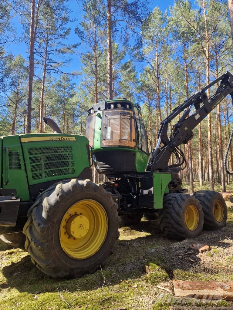 John Deere 1170 E IT 4 Harvesters