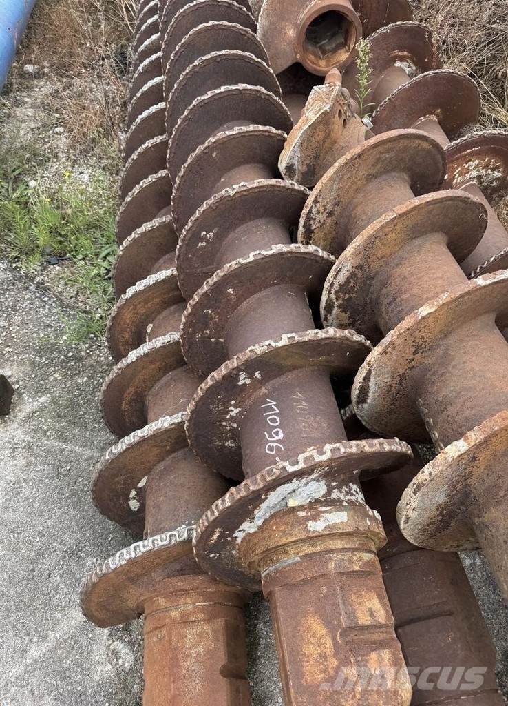  Drill Augers 420mm / 520mm Fúrók
