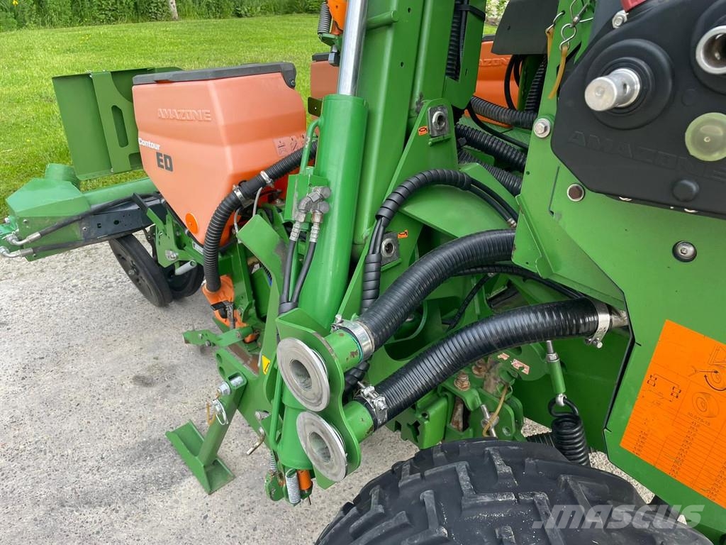 Amazone ED 6000 2C Special Contour Maisplanter Maiszaaier Mechanické sejačky