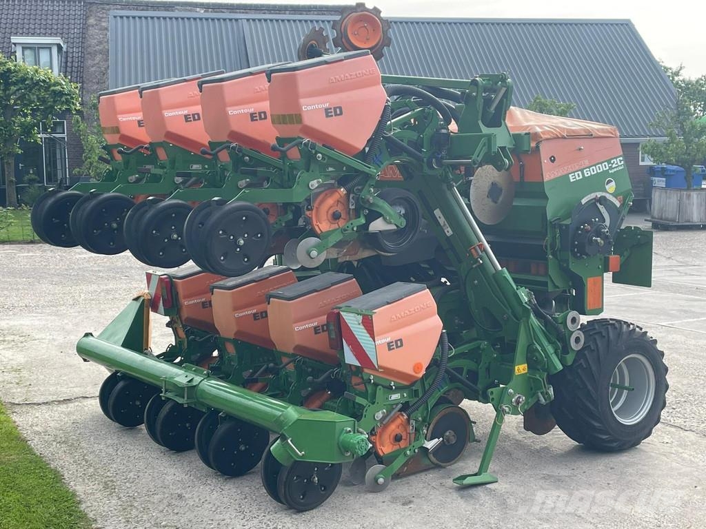 Amazone ED 6000 2C Special Contour Maisplanter Maiszaaier Mechanické sejačky