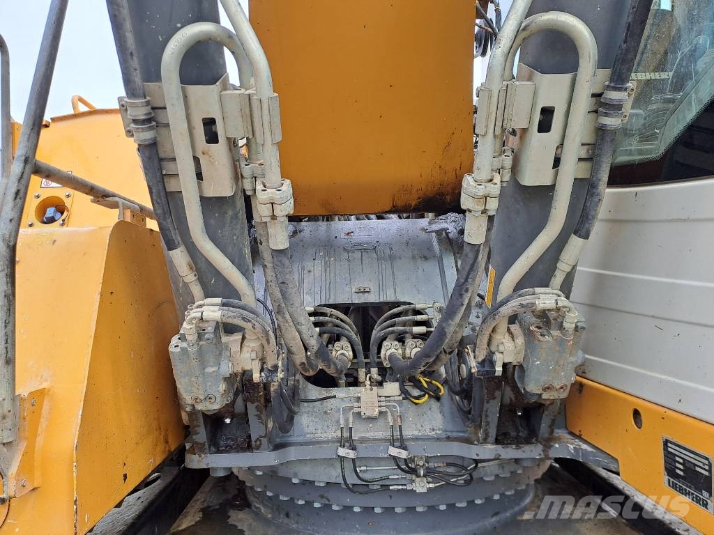Liebherr R946LC 履帶式 挖土機/掘鑿機/挖掘機