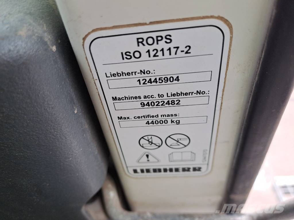 Liebherr R946LC 履帶式 挖土機/掘鑿機/挖掘機