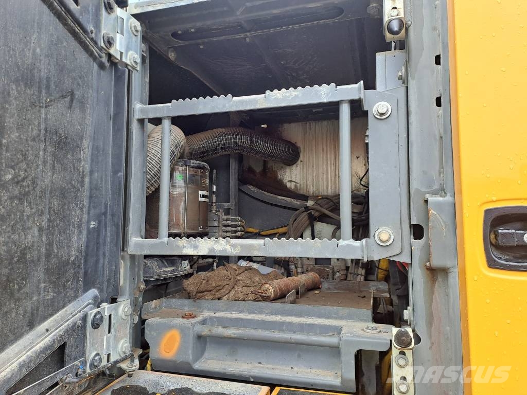 Liebherr R946LC 履帶式 挖土機/掘鑿機/挖掘機