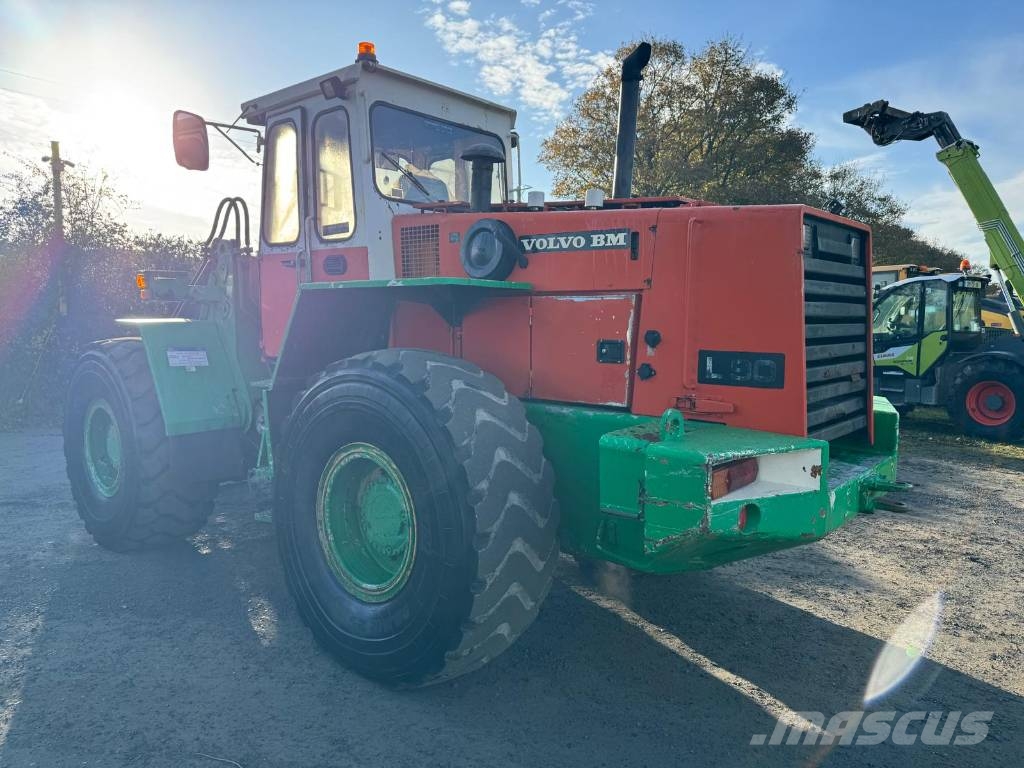 Volvo BM L 90 Pale gommate