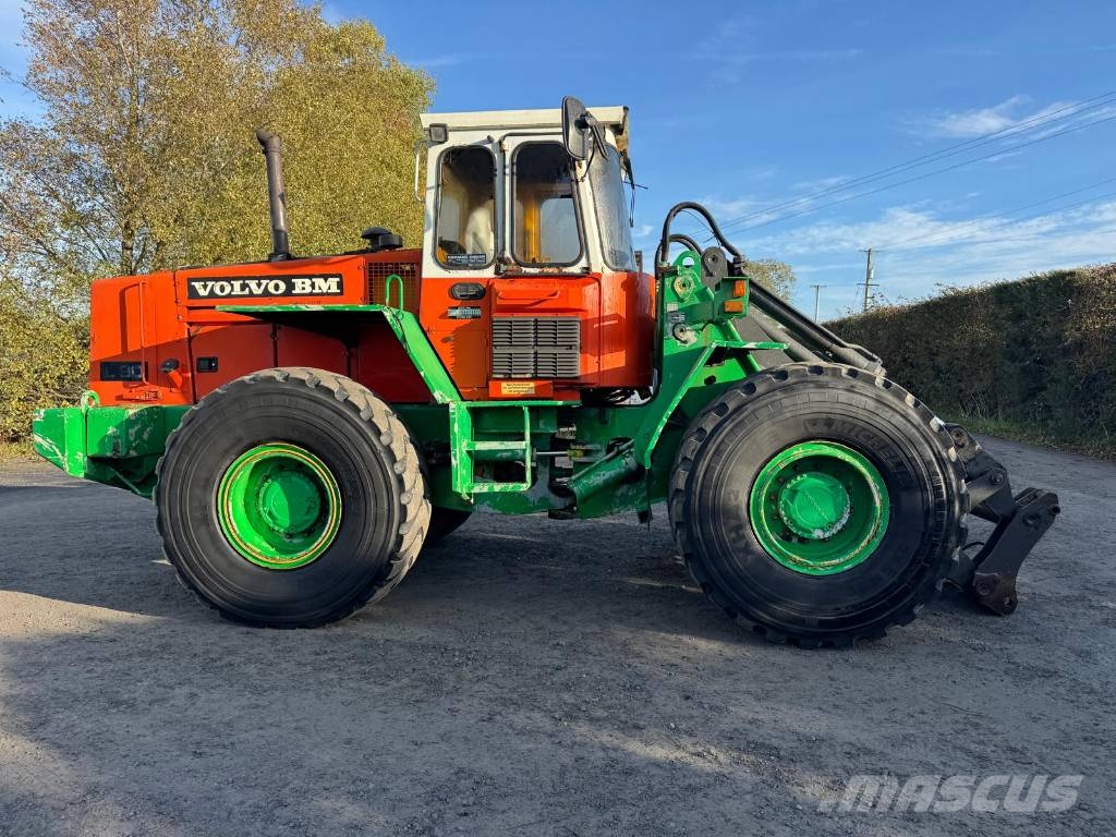 Volvo BM L 90 Pale gommate