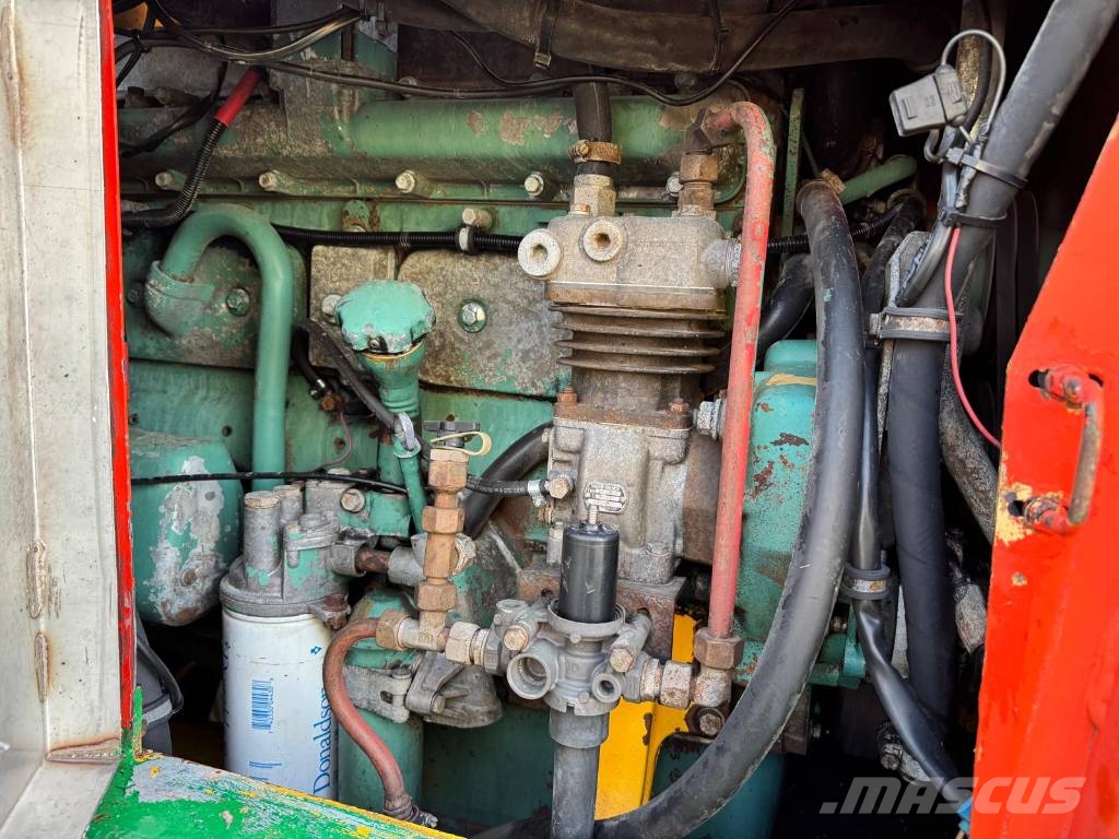 Volvo BM L 90 Pale gommate