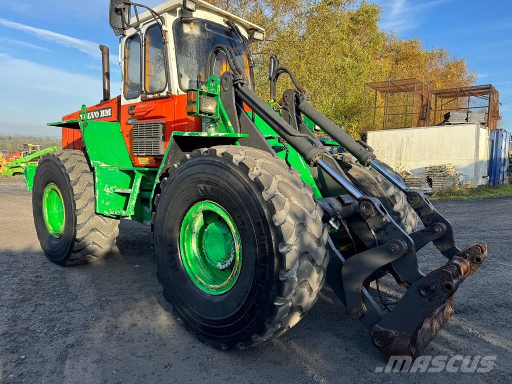 Volvo BM L 90 Pale gommate