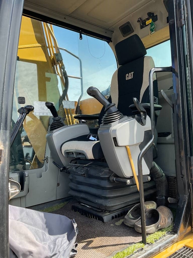 CAT 312 E L Roomikekskavaatorid