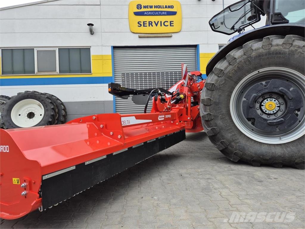 Maschio DELTA 8300 + Bufalo 280 BUTTERFLY Klepelmaaiers