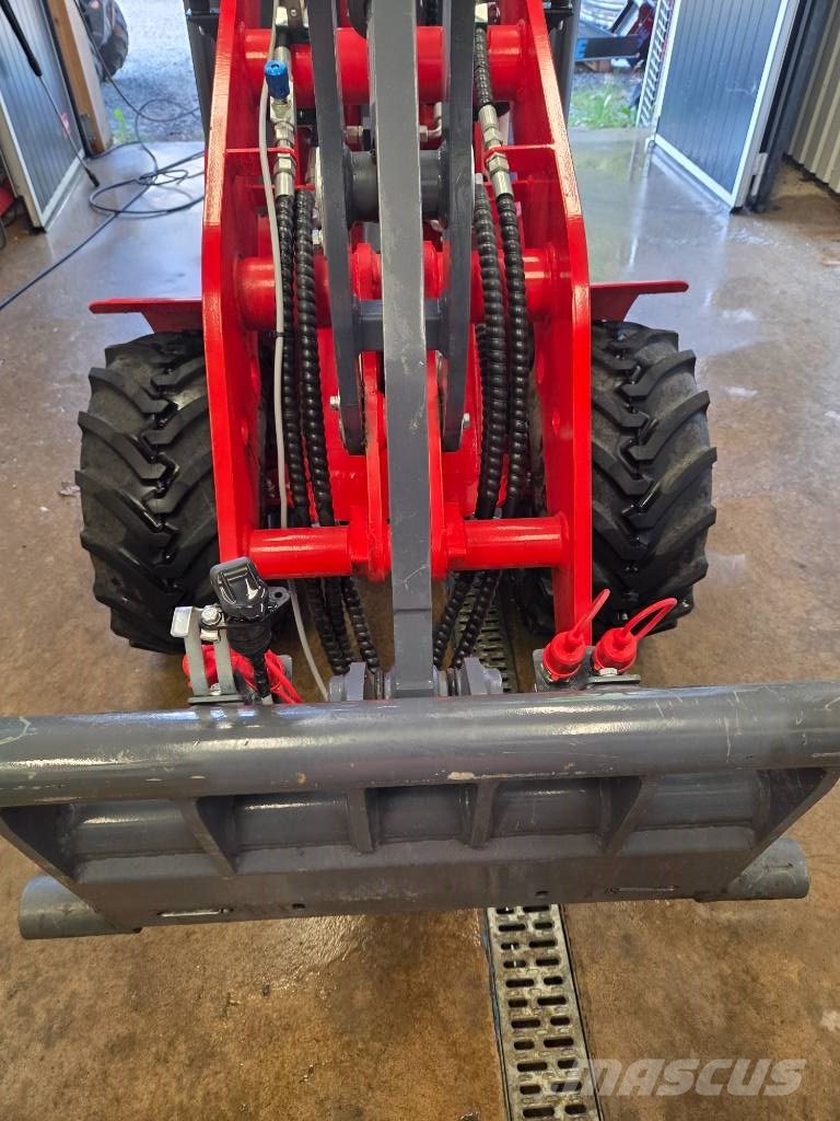 Flexitrac 1126 CAB Daugiafunkciniai pakrovėjai