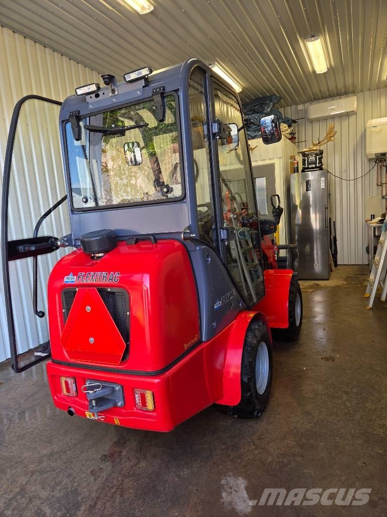 Flexitrac 1126 CAB Daugiafunkciniai pakrovėjai
