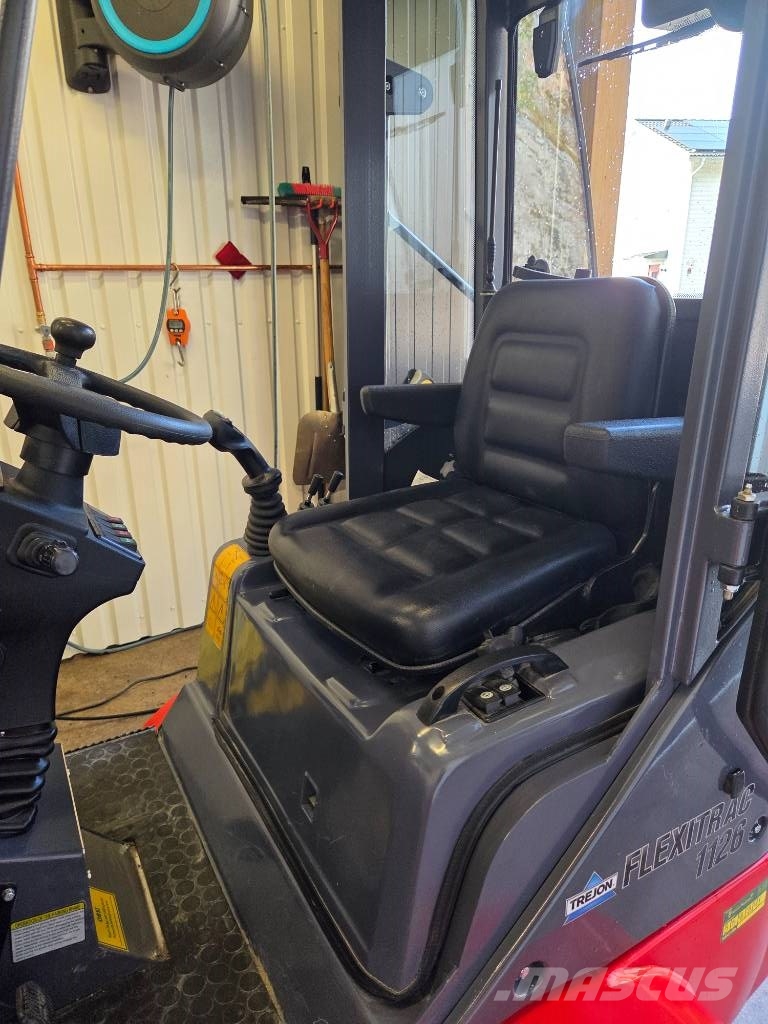 Flexitrac 1126 CAB Daugiafunkciniai pakrovėjai