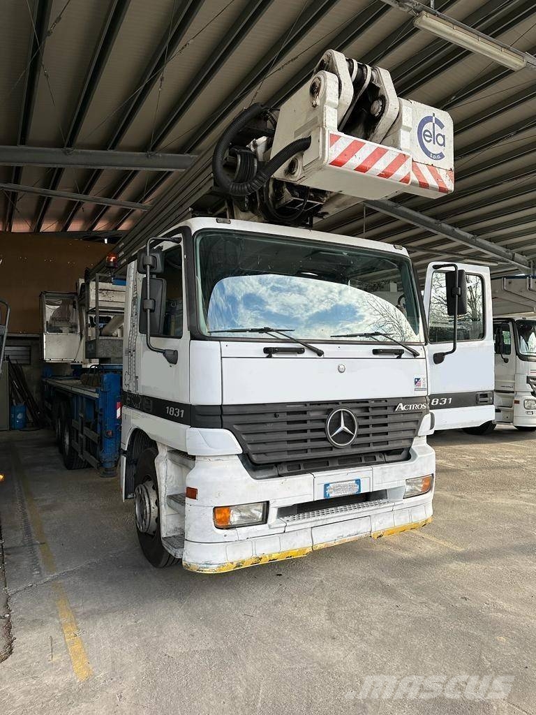 Cela TJ460 anno 2005 المنصات الهوائية المثبتة على شاحنة