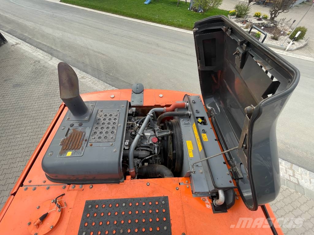 Hitachi ZX210LC-5B Hybrid Monoblock OilQuick OQ70/55 Kli حفارات زحافة