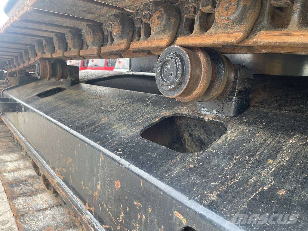 Hitachi ZX210LC-5B Hybrid Monoblock OilQuick OQ70/55 Kli حفارات زحافة