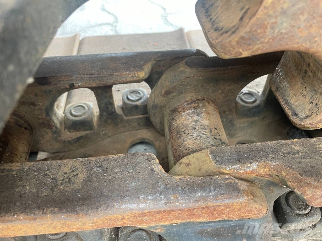 Hitachi ZX210LC-5B Hybrid Monoblock OilQuick OQ70/55 Kli حفارات زحافة