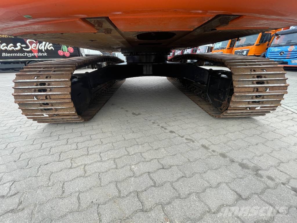 Hitachi ZX210LC-5B Hybrid Monoblock OilQuick OQ70/55 Kli حفارات زحافة