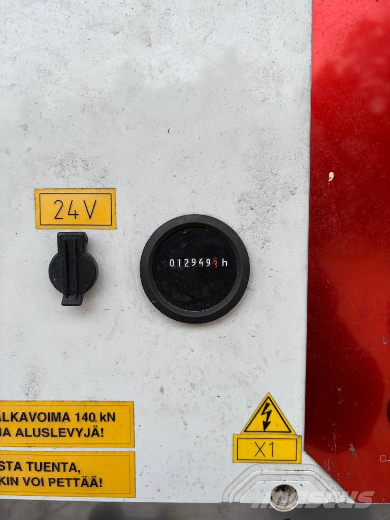 Scania P 114 Kamioni sa kranom