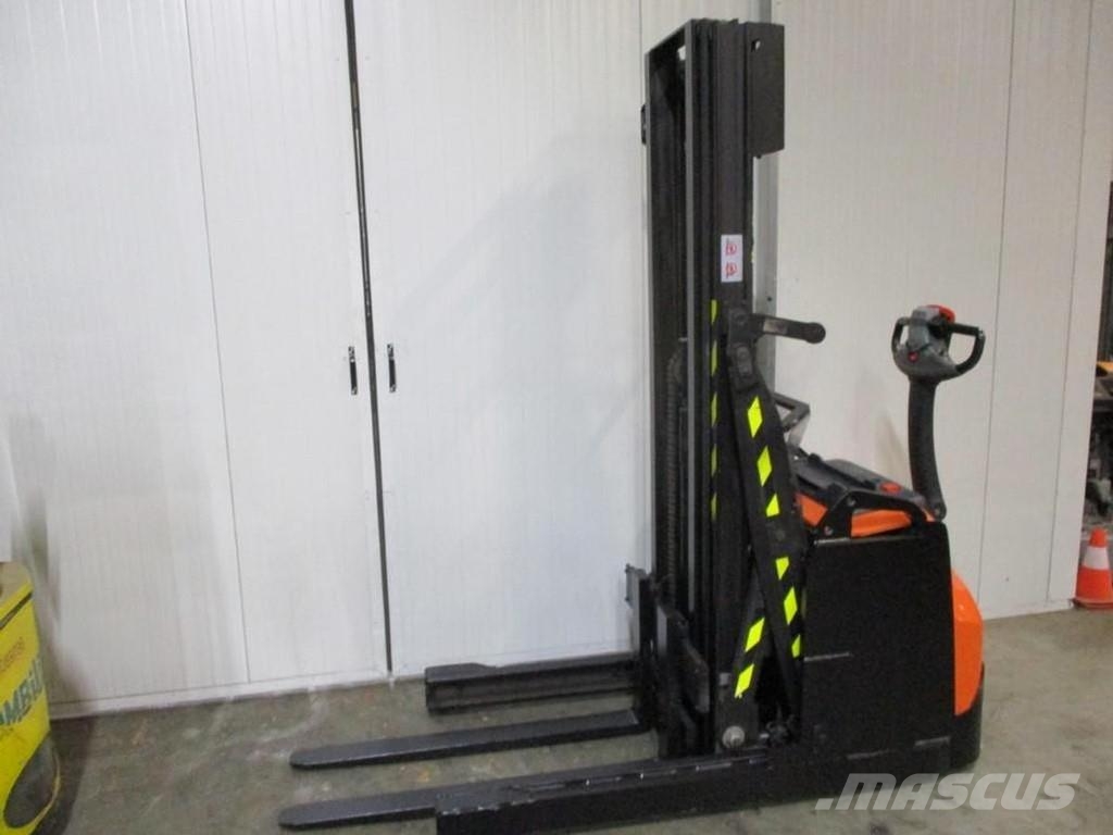 Toyota SWE120XR Electro-pallettrucks