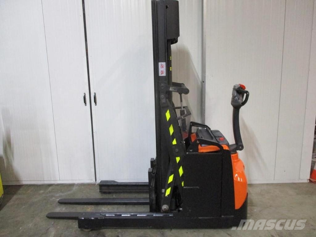 Toyota SWE120XR Electro-pallettrucks