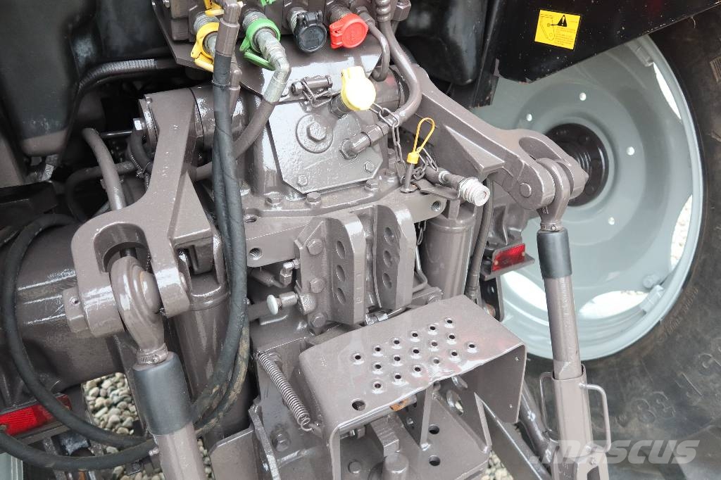 Massey Ferguson 6190 DynaShift Traktori