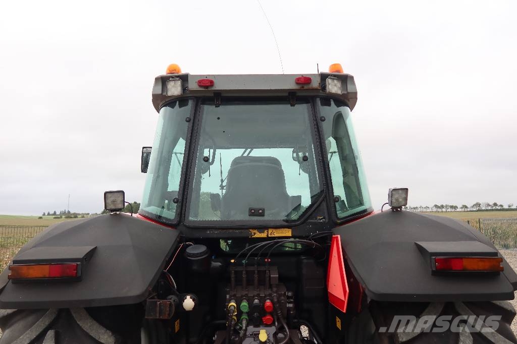 Massey Ferguson 6190 DynaShift Traktori