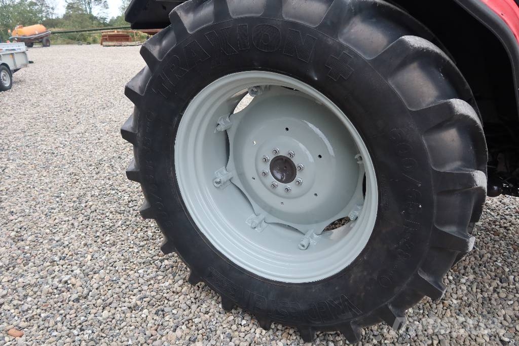 Massey Ferguson 6190 DynaShift Traktori