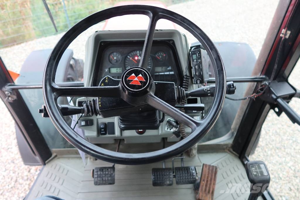 Massey Ferguson 6190 DynaShift Traktori