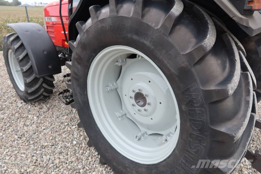 Massey Ferguson 6190 DynaShift Traktori
