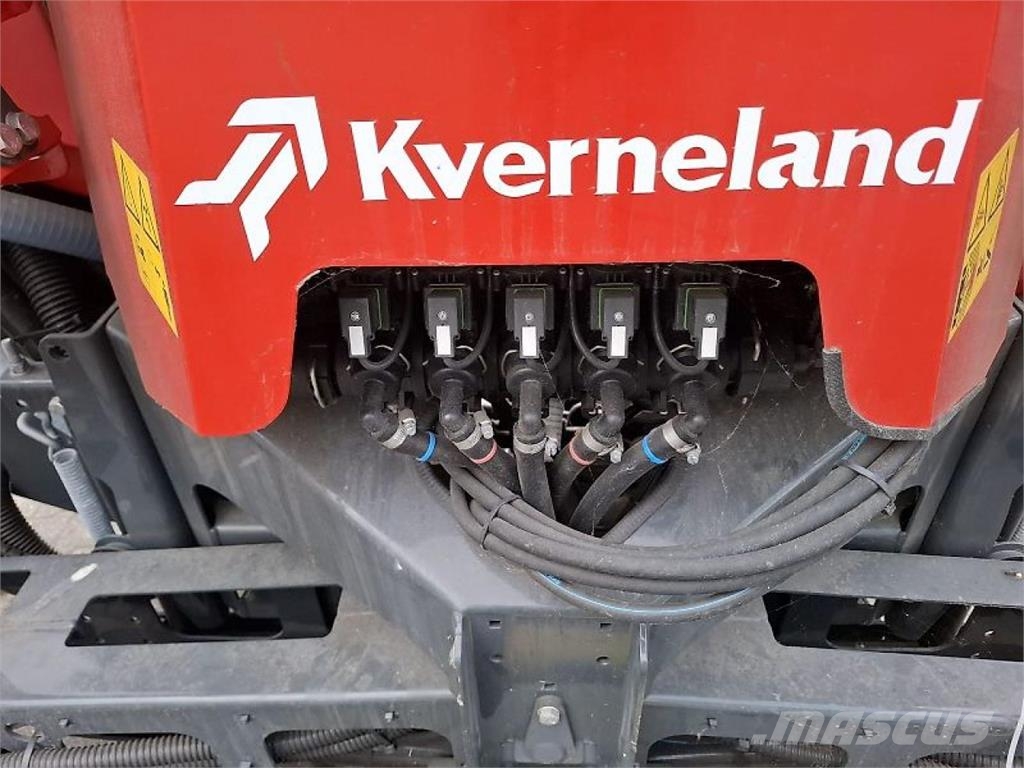 Kverneland iXter B18 Anhängespritzen