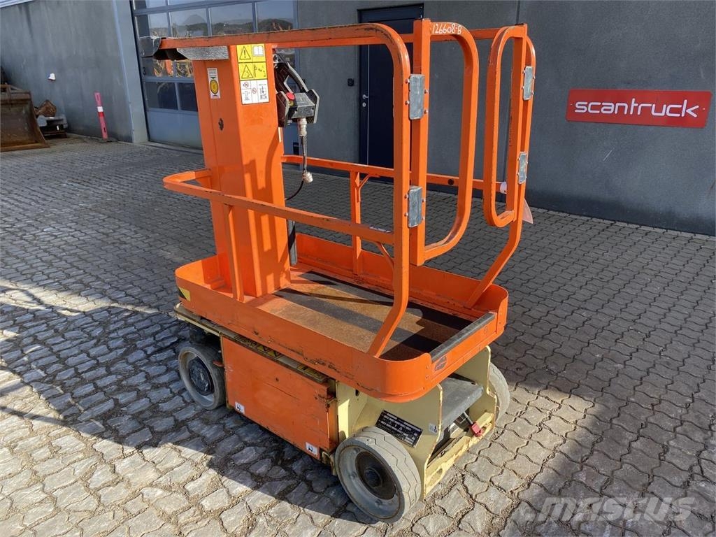 JLG 1230ES Henkilönostimet ja nostolaitteet
