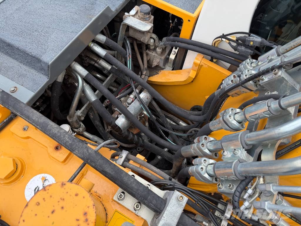 Liebherr R 926 WLC Rototilt & 3st skopor Εκσκαφείς με ερπύστριες