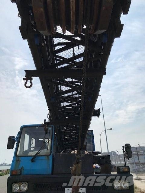 Sumitomo ST350MT ラフテレーンクレーン