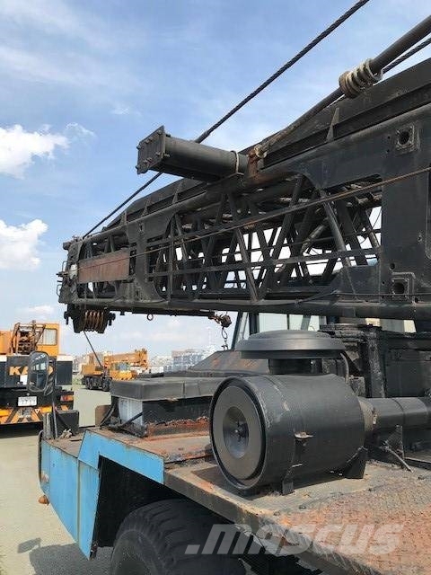 Sumitomo ST350MT ラフテレーンクレーン