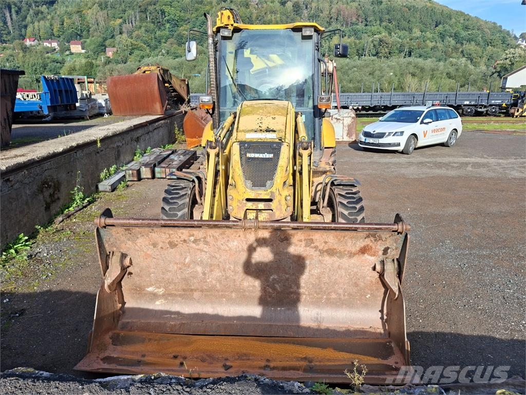 Komatsu WB 93 R-5 4X4 Stavebnictví - ostatní