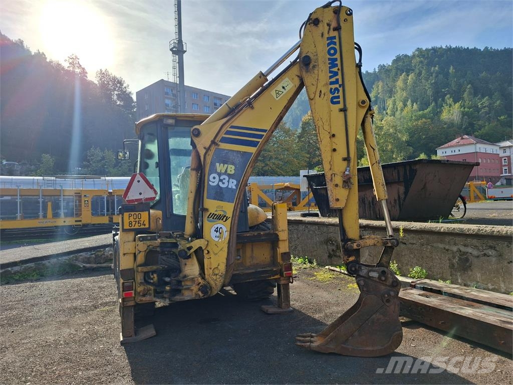 Komatsu WB 93 R-5 4X4 Stavebnictví - ostatní