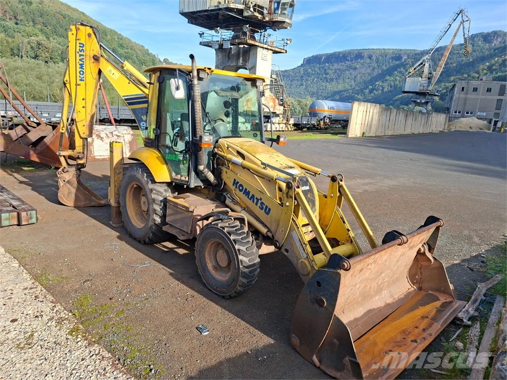 Komatsu WB 93 R-5 4X4 Stavebnictví - ostatní