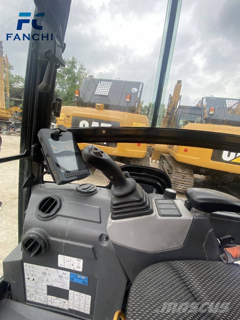 CAT 302 CR 履帶式 挖土機/掘鑿機/挖掘機