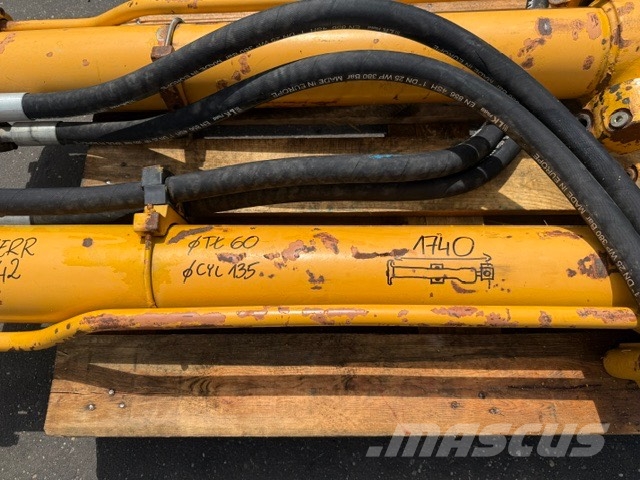 Liebherr PR 742 USED HYDRAULIC CYLINDER Hydraulics