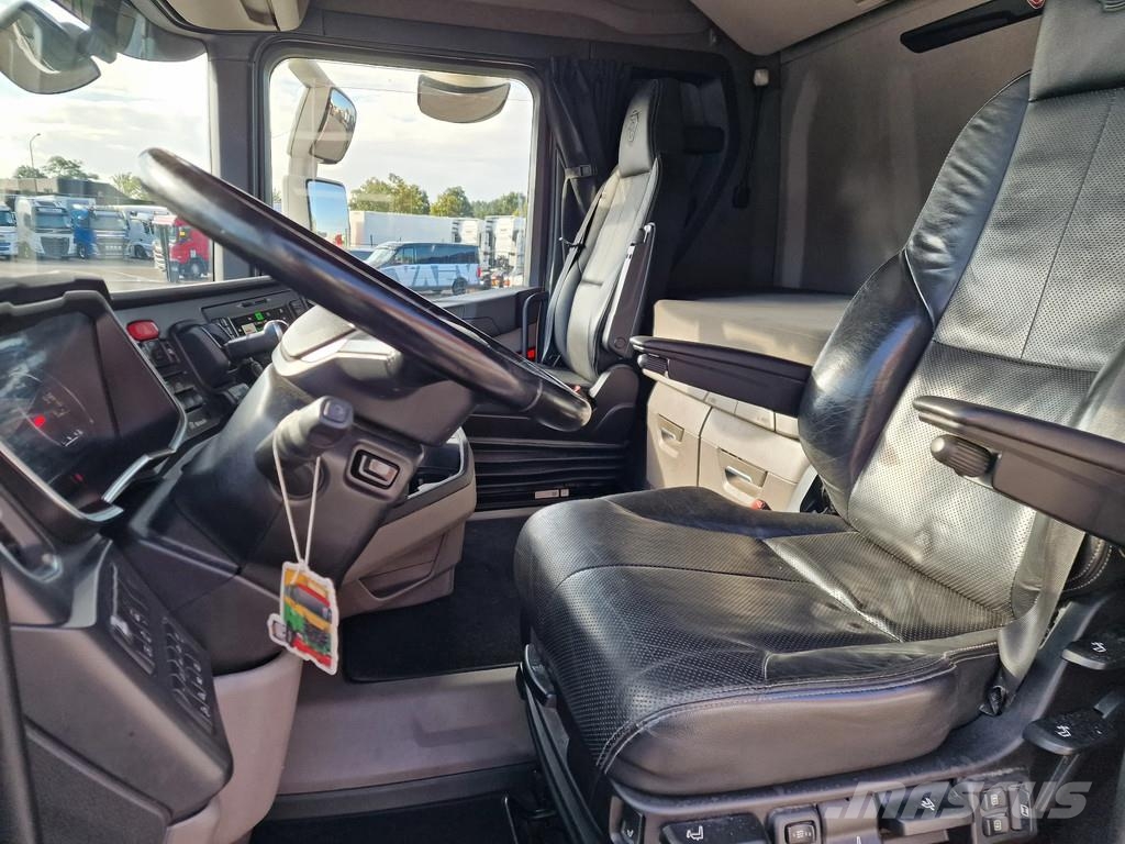Scania R650 V8 NGS Highline 6x2 - Retarder - 3.15 WB - Fu Vlačilci