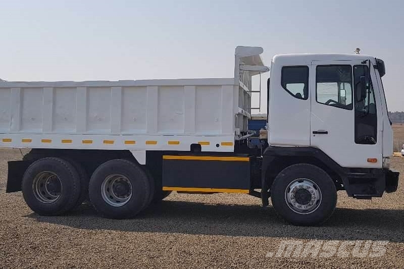 Tata Novus 3434 Outros caminhões