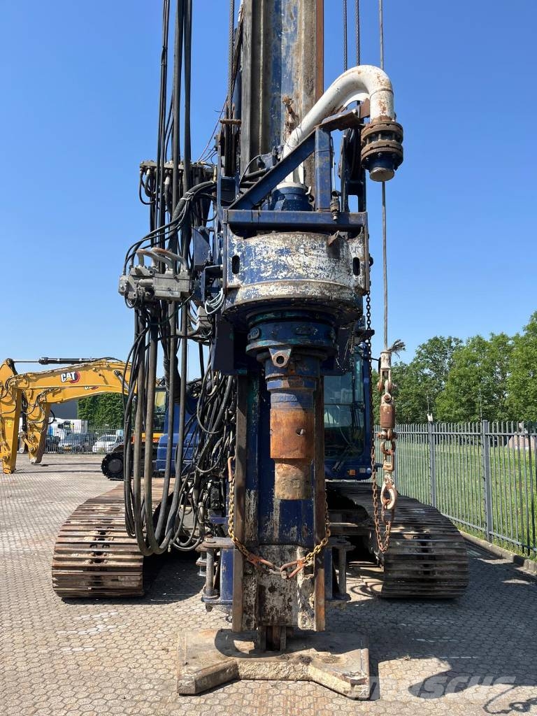 Soilmec SR40 Drilling Rig Cat 325 معدات الثقب السطحي