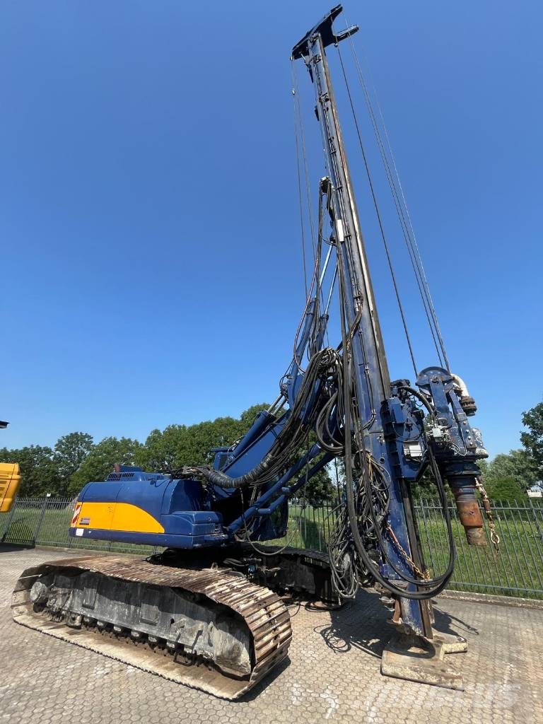 Soilmec SR40 Drilling Rig Cat 325 معدات الثقب السطحي