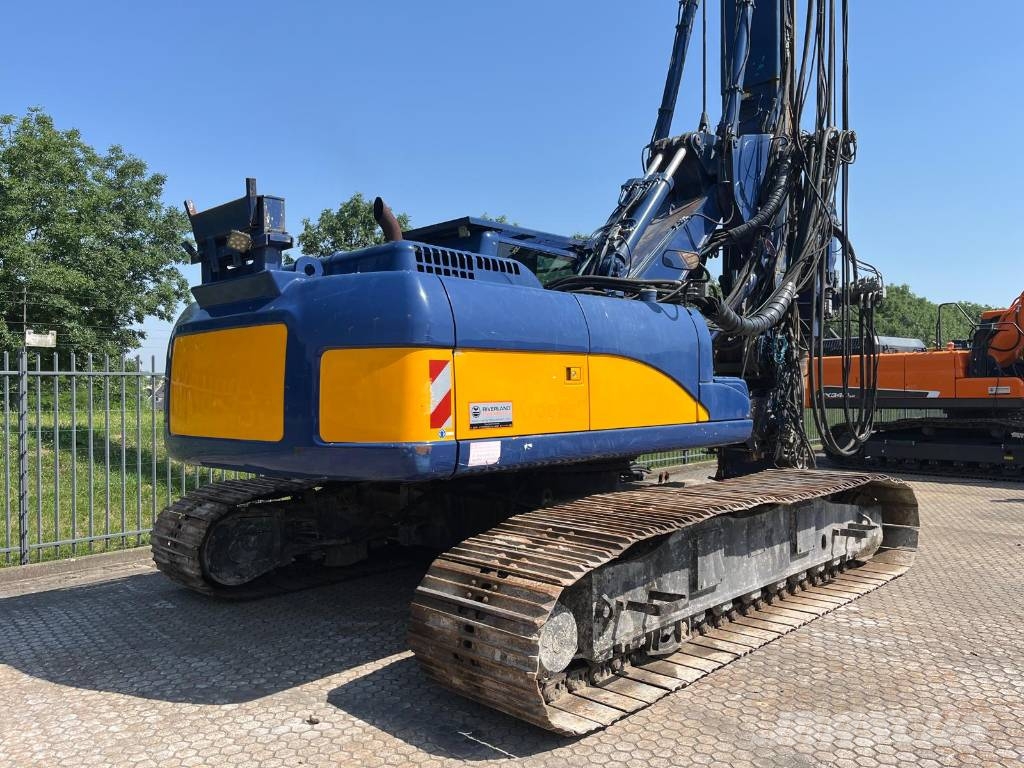 Soilmec SR40 Drilling Rig Cat 325 معدات الثقب السطحي