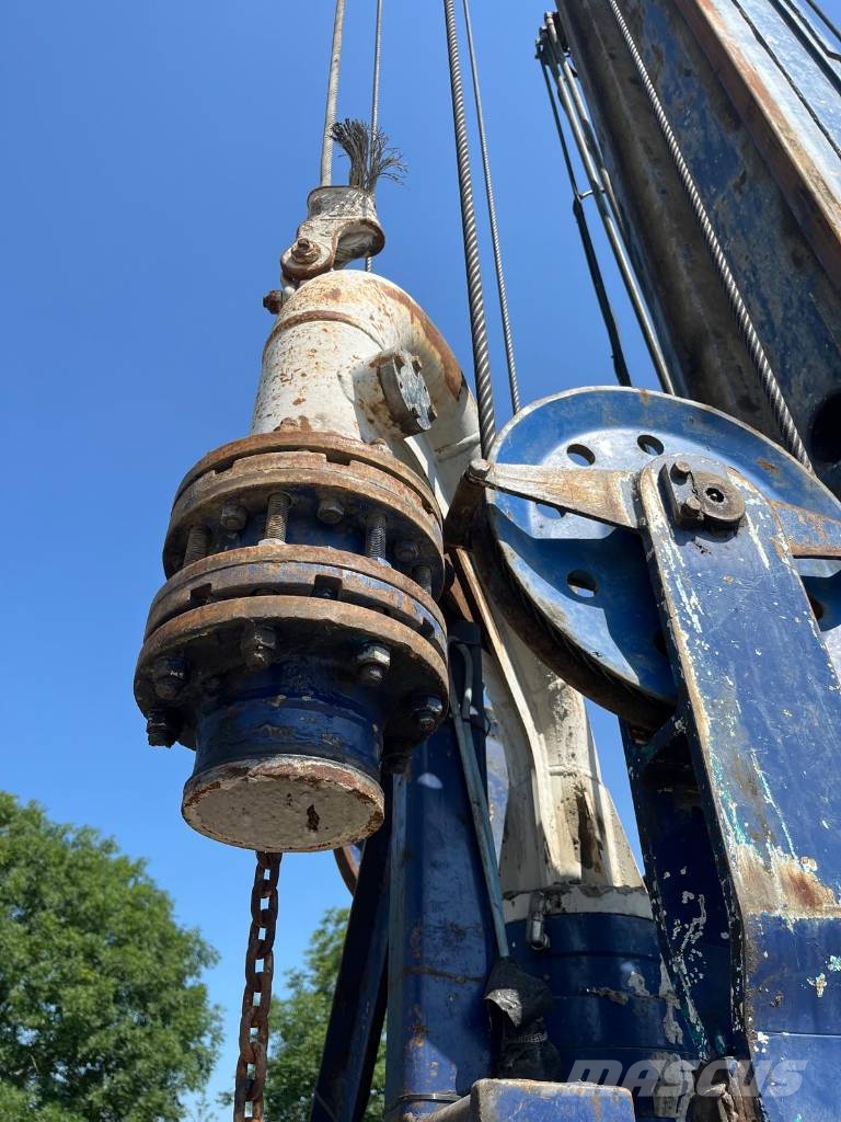 Soilmec SR40 Drilling Rig Cat 325 معدات الثقب السطحي