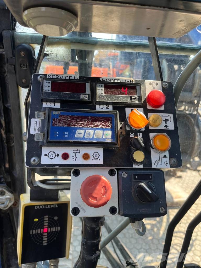 Soilmec SR40 Drilling Rig Cat 325 معدات الثقب السطحي