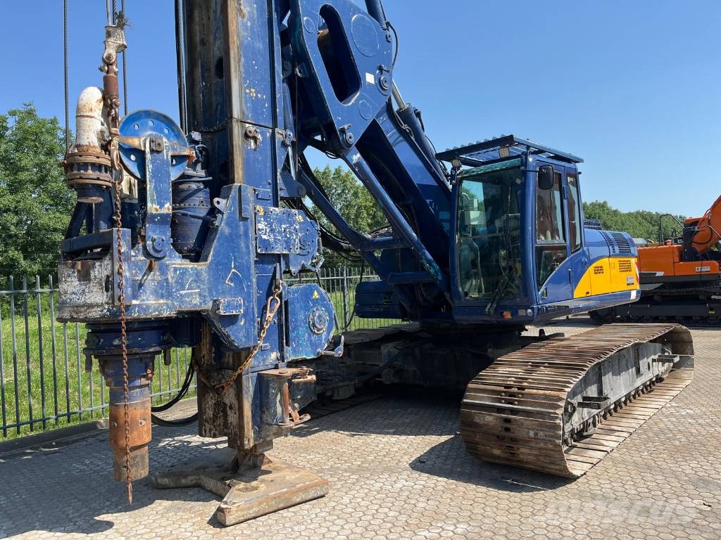 Soilmec SR40 Drilling Rig Cat 325 معدات الثقب السطحي