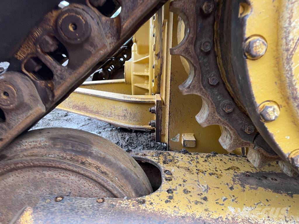CAT D 6 LGP V-PAT 6 WAY 履带式推土机